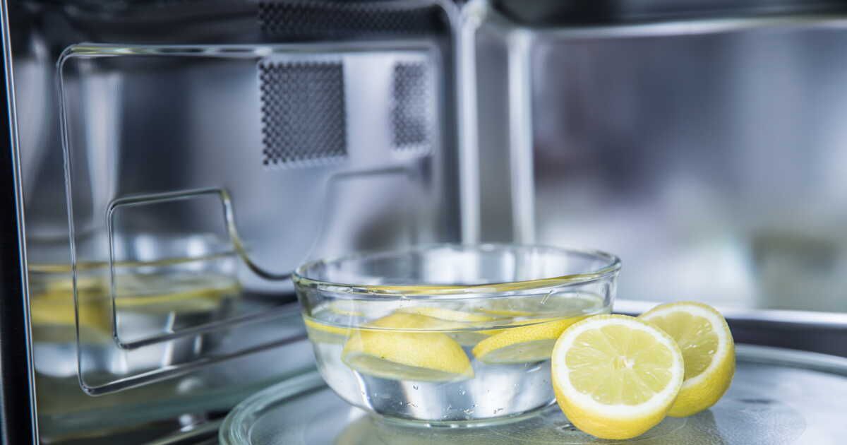 Comment enlever une mauvaise odeur dans un micro-ondes ?