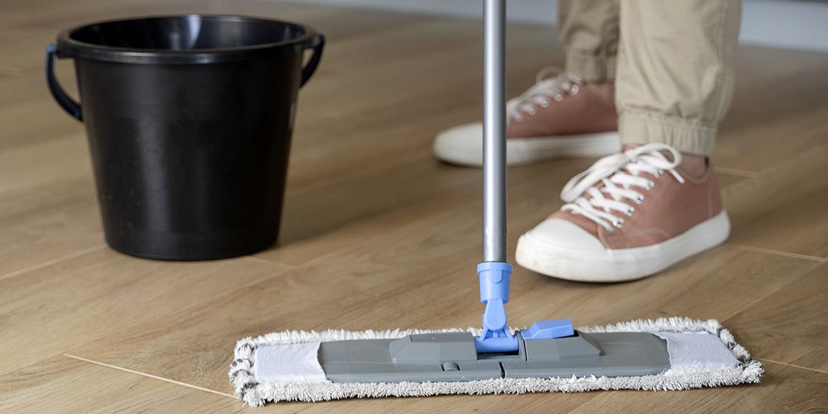 Créez votre propre nettoyant de sol naturel : des recettes simples et économiques