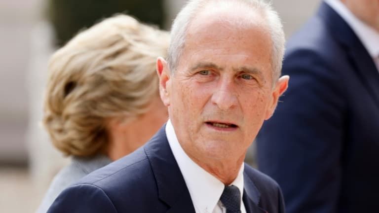 Suspension de la Légion d'honneur pour Hubert Falco : un an de silence pour l'ancien maire de Toulon