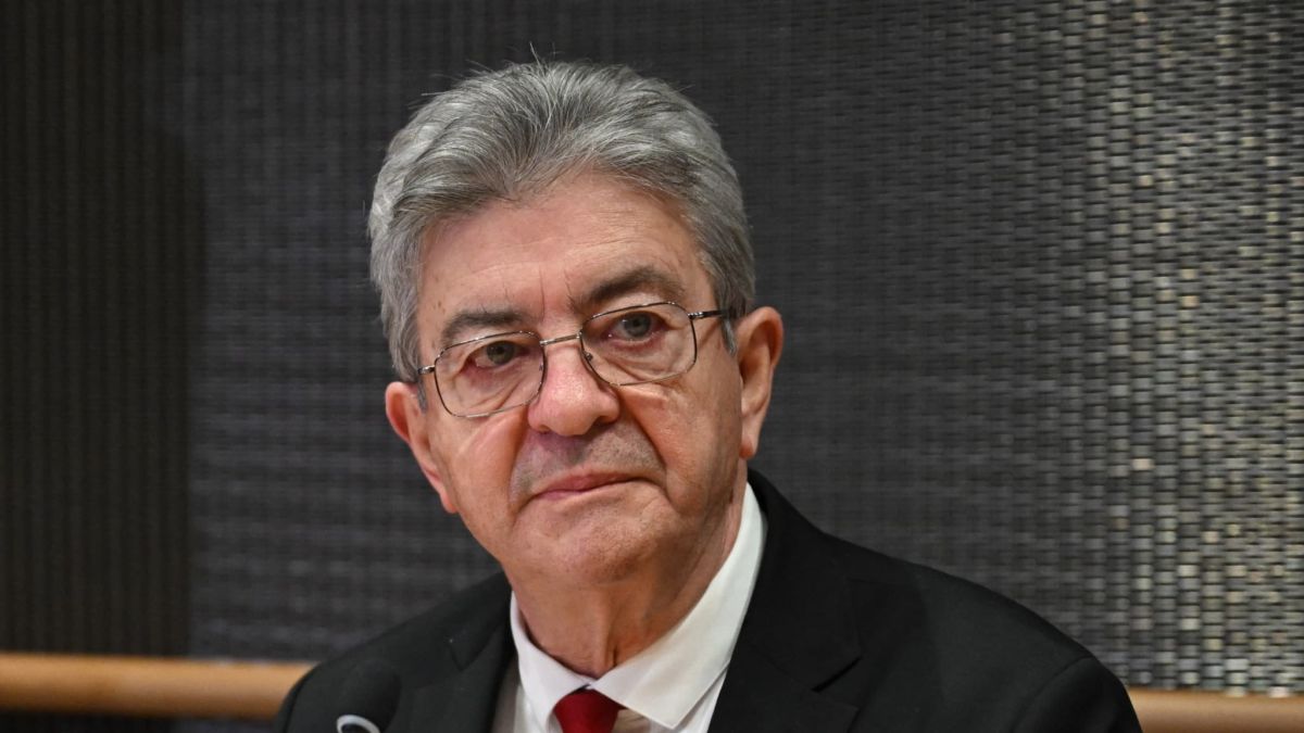 Mélenchon appelle à l'unité de la gauche pour la présidentielle 2027