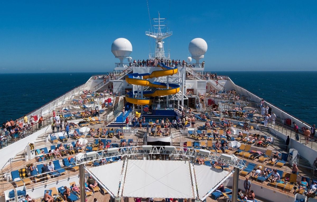 Un foyer de maladie frappe le Caribbean Princess : 115 individus touchés