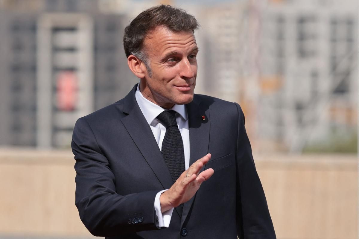 Emmanuel Macron met l'accent sur l'économie circulaire au salon REuse Expo de Paris
