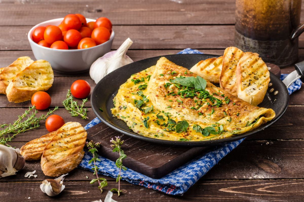 Une omelette à l'ail... sans ail ? C'est possible !