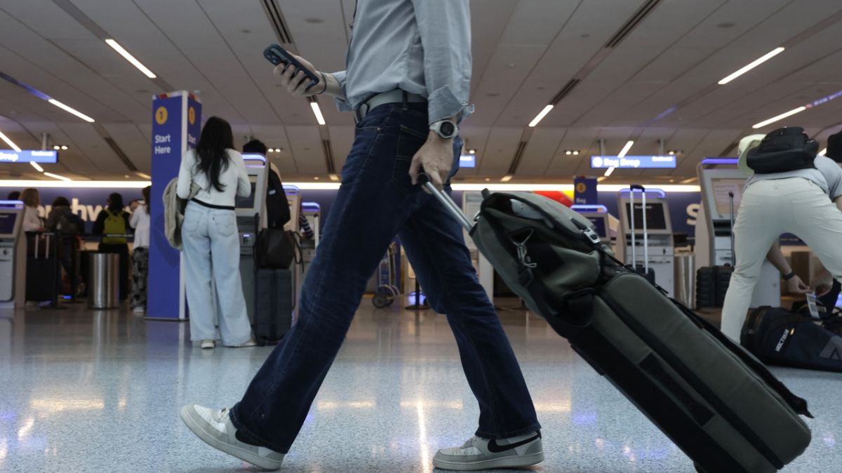 Ebola : des mesures préventives renforcées aux États-Unis après une contamination