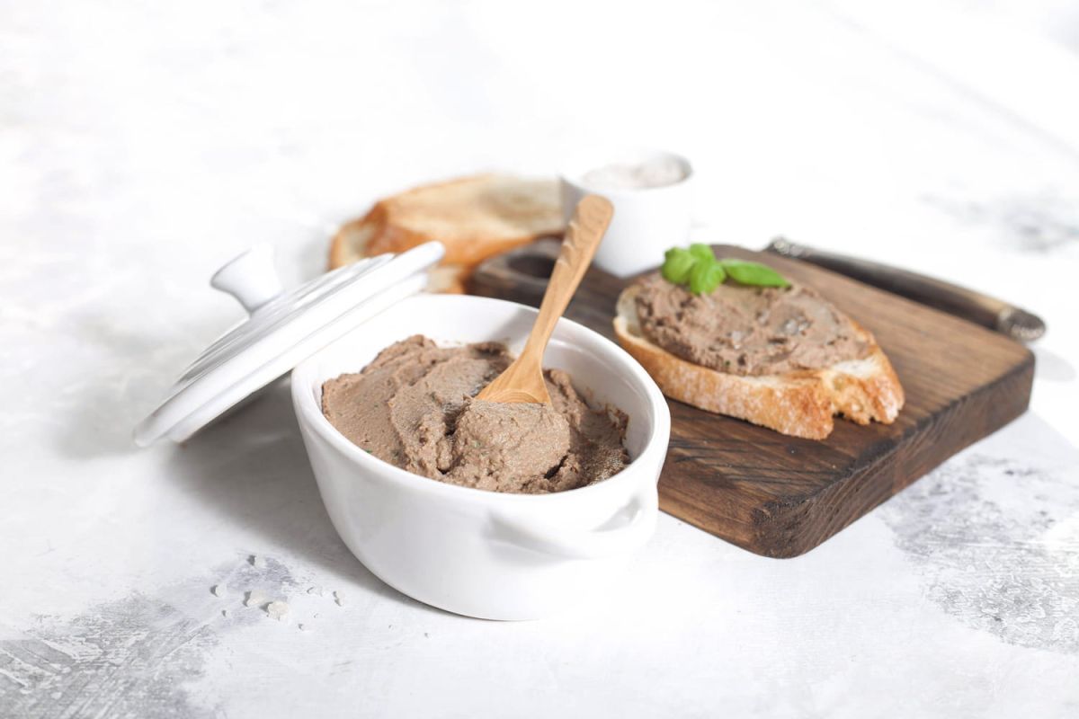 Cyril Lignac sublime votre repas de Noël avec un parfait de volaille façon foie gras