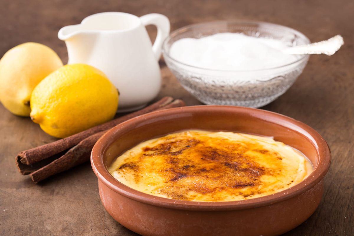 Découvrez la recette de la crème brûlée au citron de Cyril Lignac