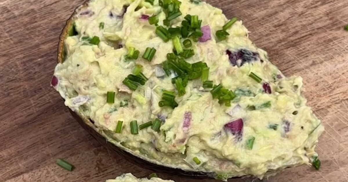 Avocats farcis au thon : la recette rapide et rafraîchissante