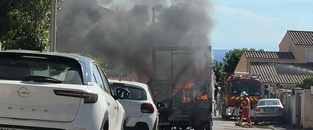 Un camion à pizza prend feu : intervention rapide des pompiers à Balaruc-les-Bains