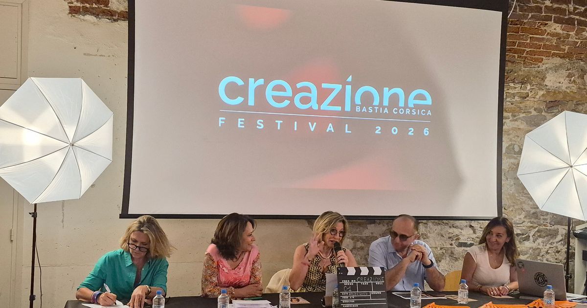 Creazione illumine Bastia : un festival de mode révolutionnaire