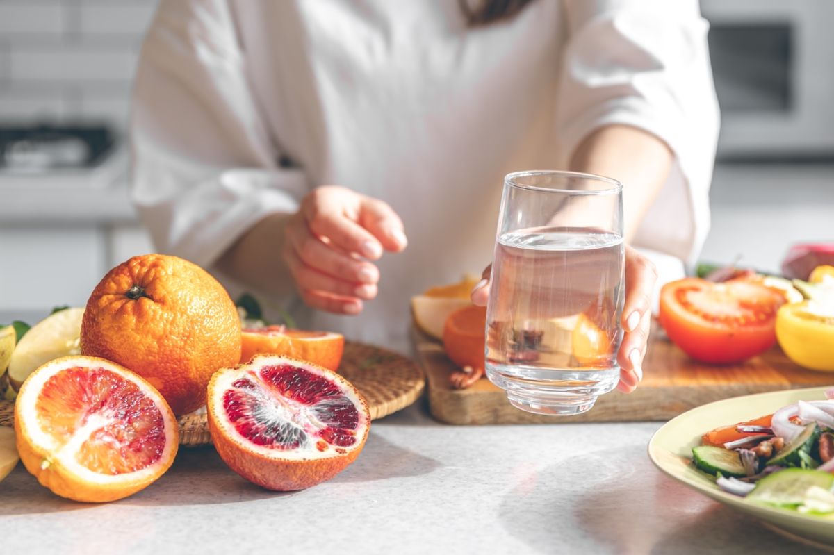 Le secret des médecins pour une digestion optimale : commencez votre journée avec de l'eau chaude