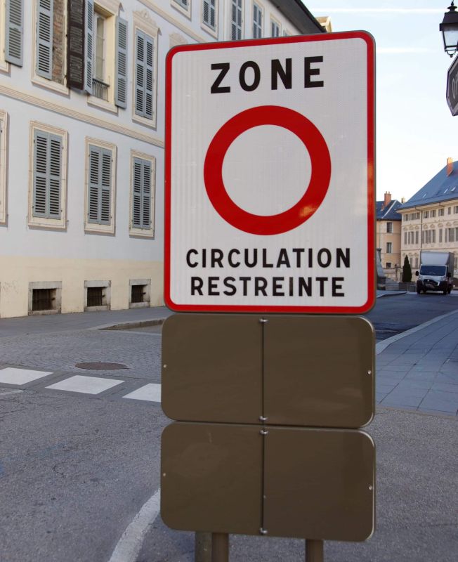 Dès 2025, attention à votre voiture : 135 € d’amende en vue dans les grandes villes
