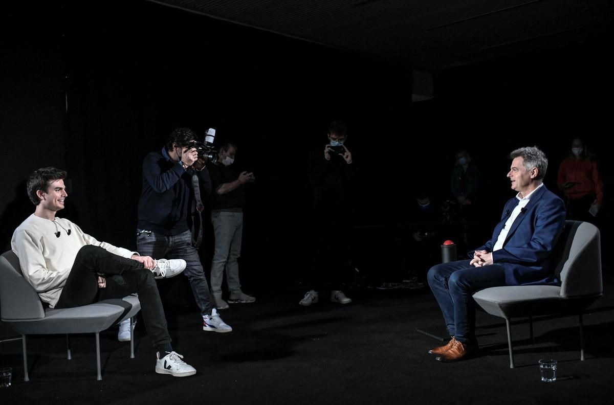 Élection 2027 : les influenceurs s'imposent comme des acteurs clés du paysage politique