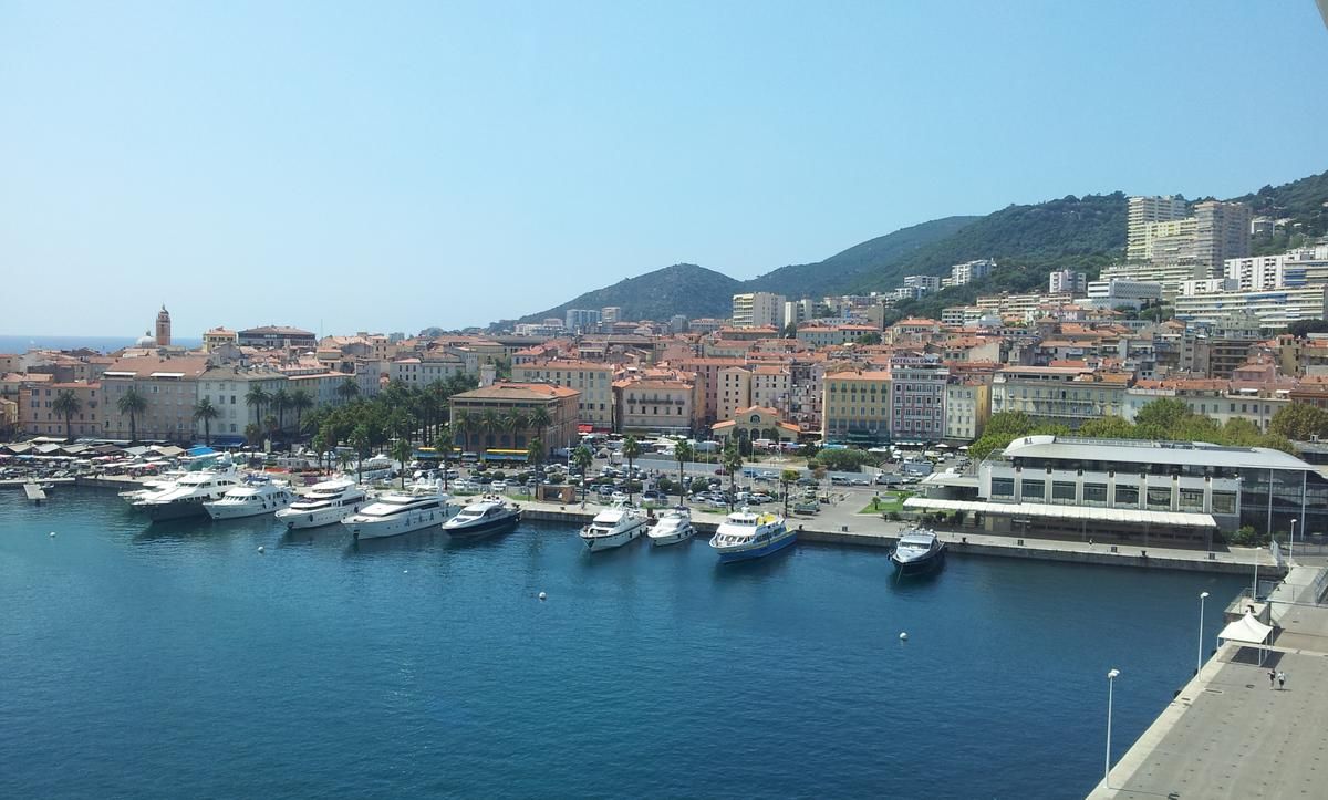 Corse : vers une autonomie renforcée ? Les débats s'intensifient au Parlement