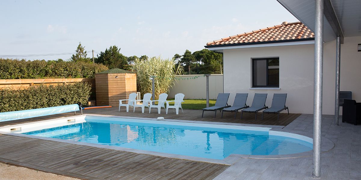 Le prix de construction d'une piscine de taille moyenne
