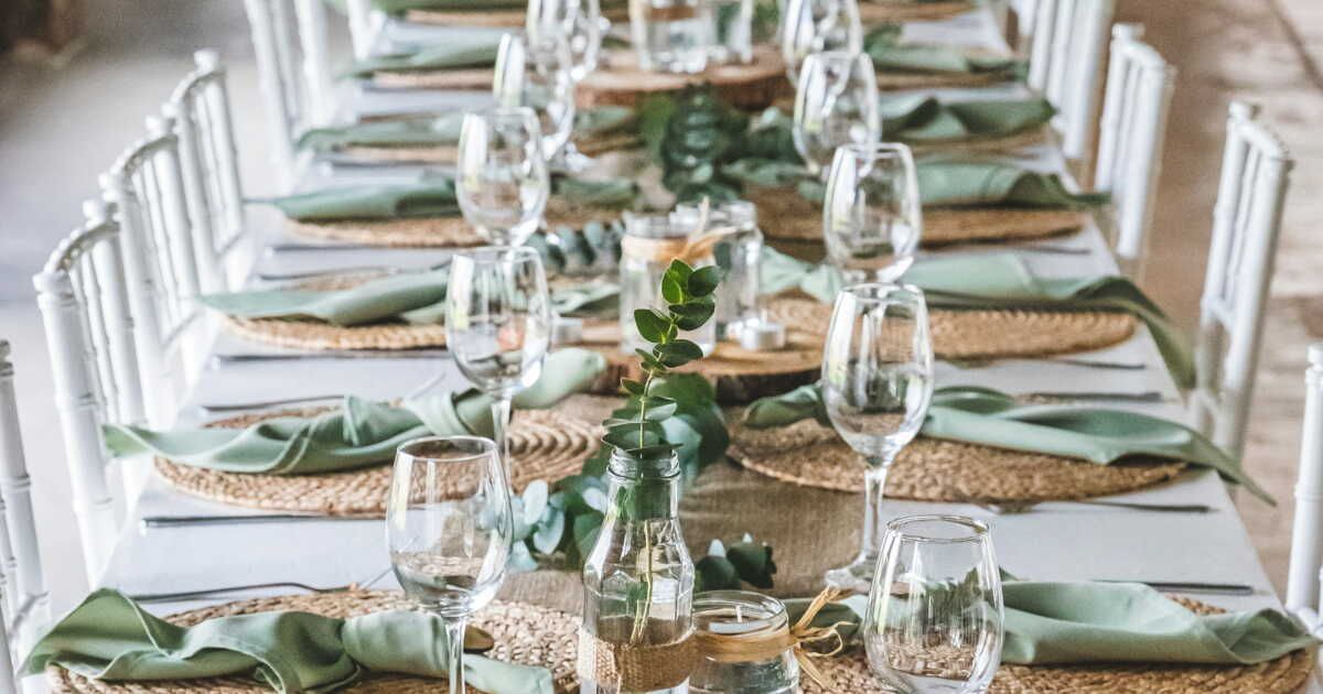 l'eucalyptus, le compagnon chic des mariages modernes