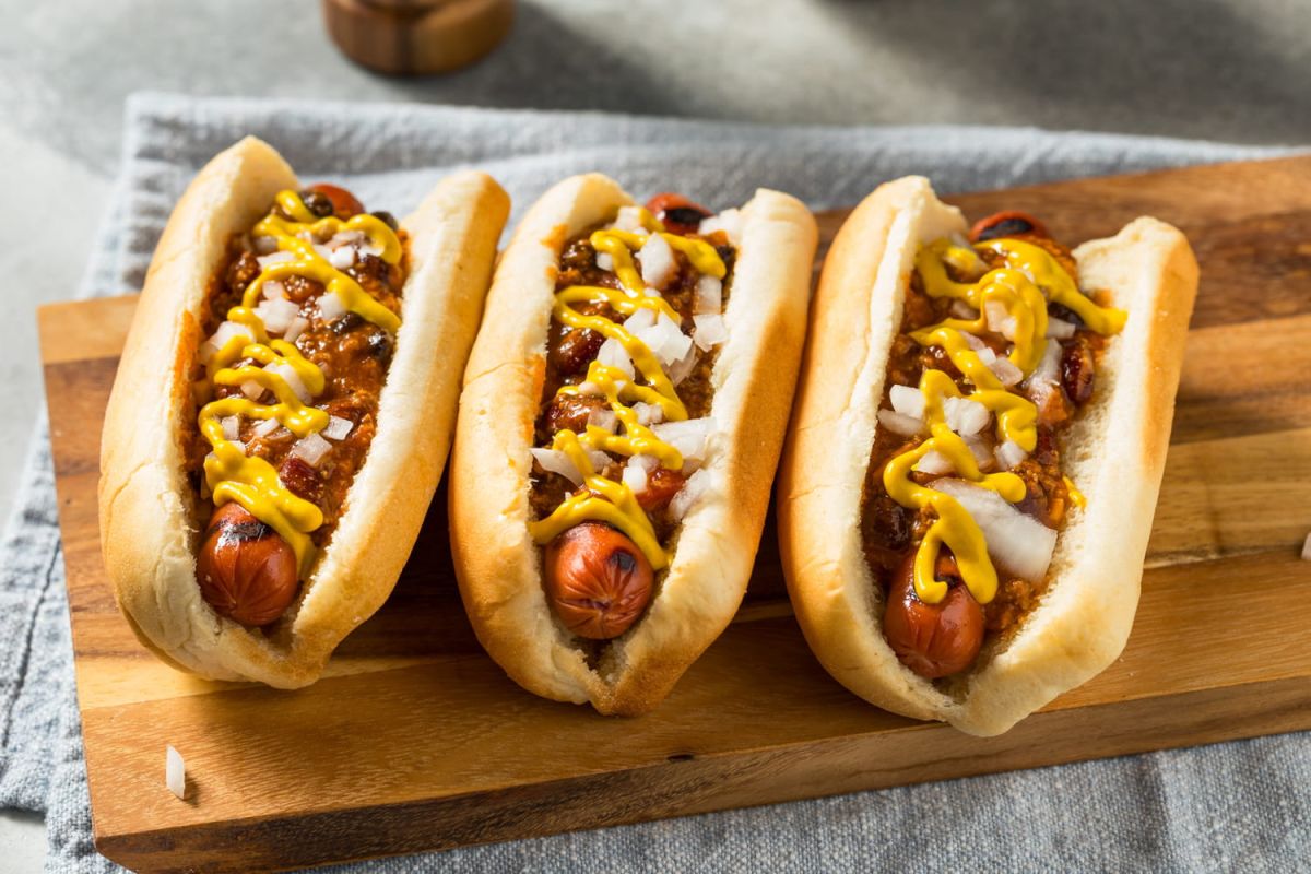 Découvrez la recette inratable des hot-dogs maison de Norbert Tarayre