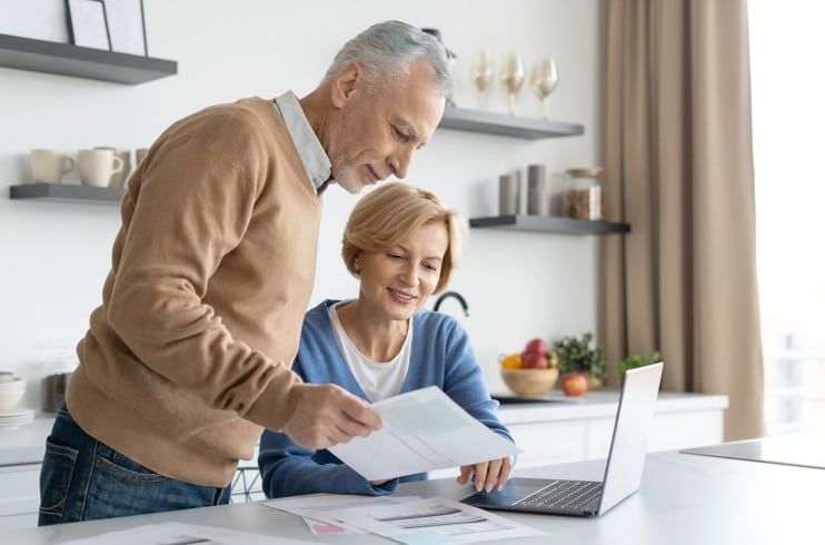 Comment les seniors peuvent maximiser leur pouvoir d'achat grâce aux avantages fiscaux