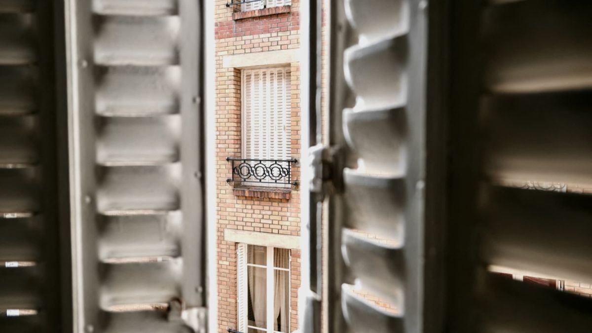 La chaleur est là : 43% des logements français sans protections solaires adéquates