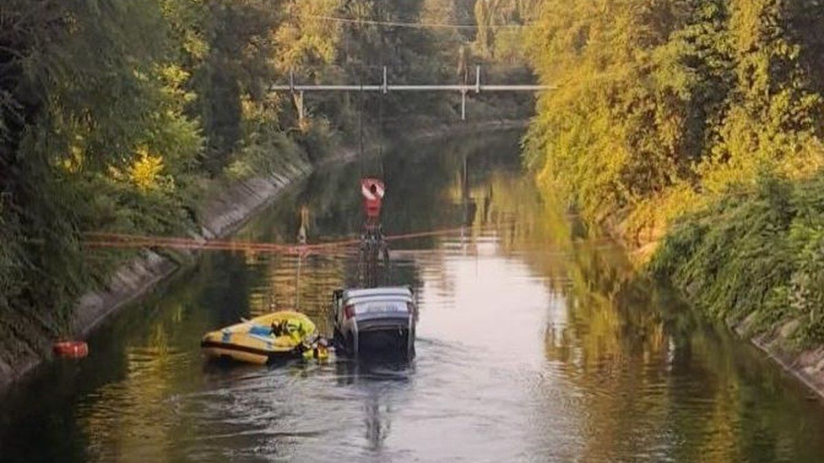 Un tragique accident aquatic : trois mineurs perdent la vie dans un canal en Italie