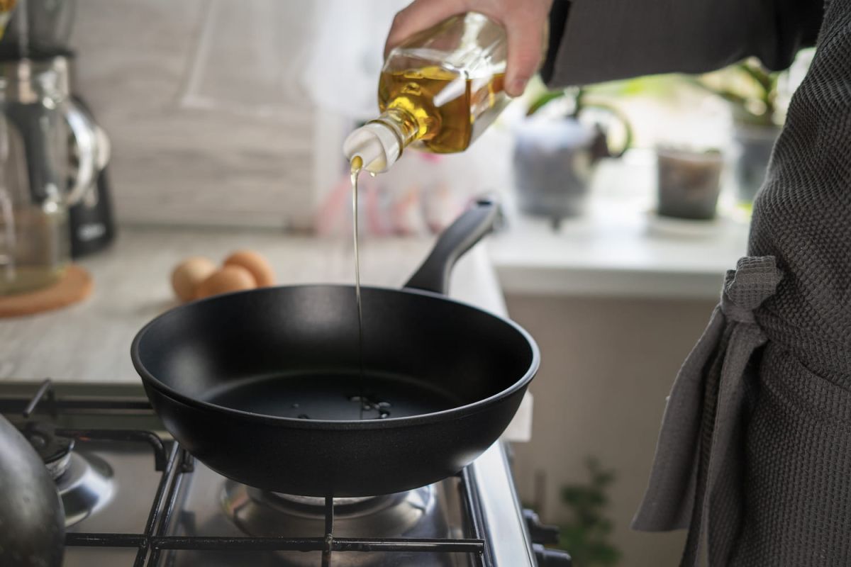 Stop aux éclaboussures : l'astuce simple qui révolutionne votre cuisine