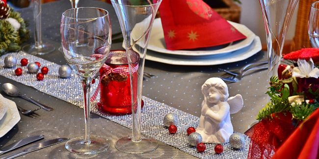 7 idées déco DIY pour sublimer votre table de Noël