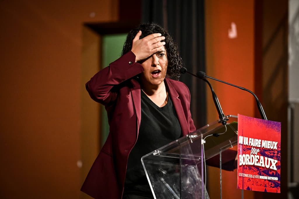 Manon Aubry confrontée à une tempête médiatique : LFI dénonce le harcèlement