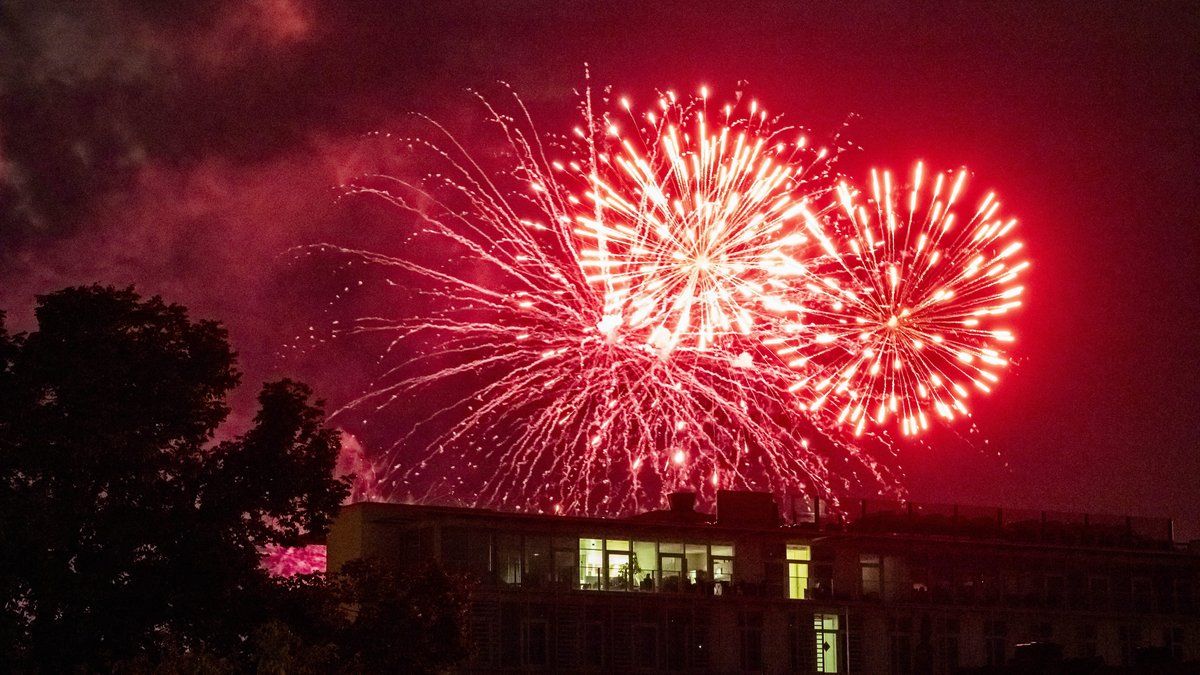 Un vol de Delta Air Lines touché par un feu d’artifice : une frayeur inédite à Chicago