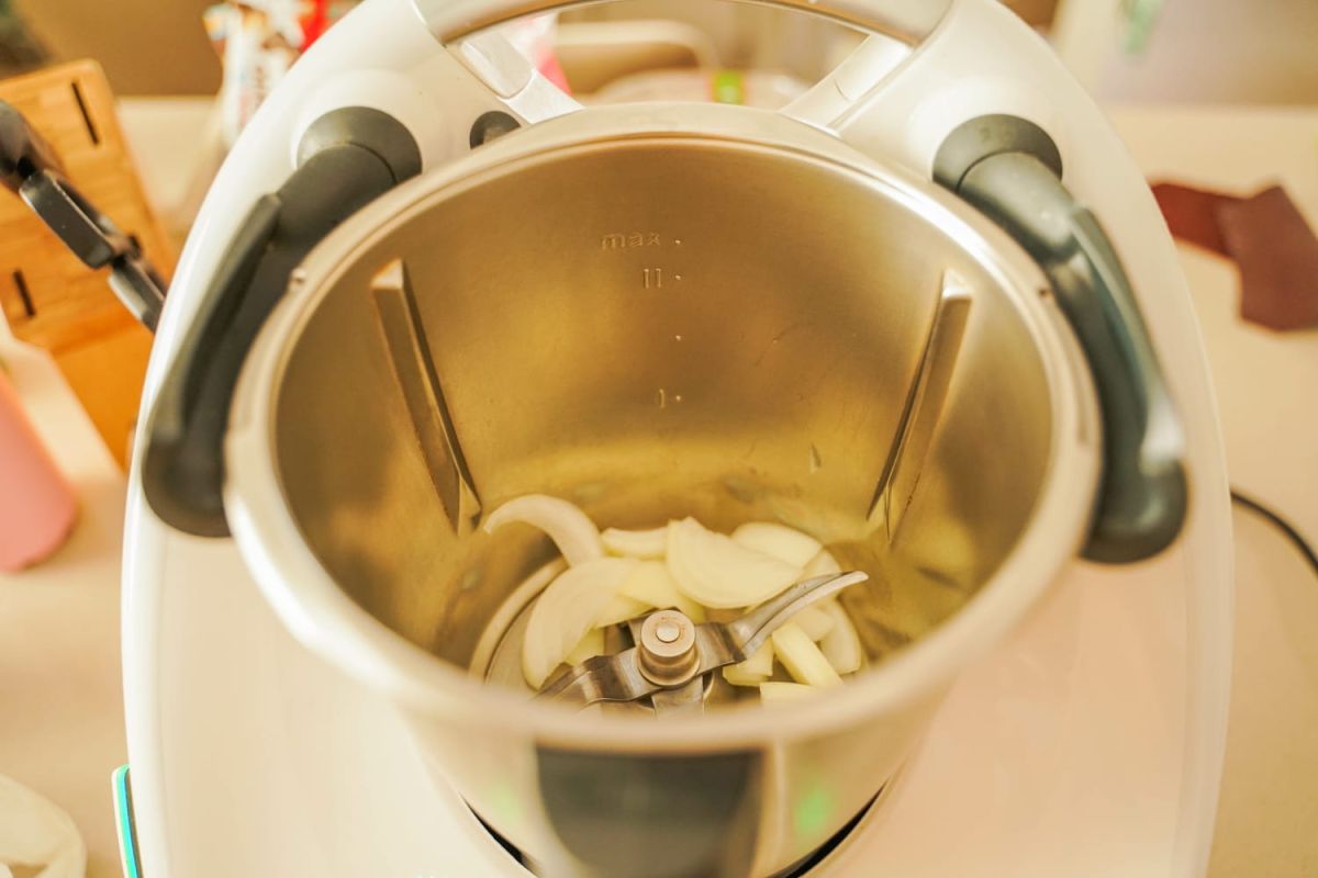 Moulinex en tête : le classement des robots de cuisine les plus durables