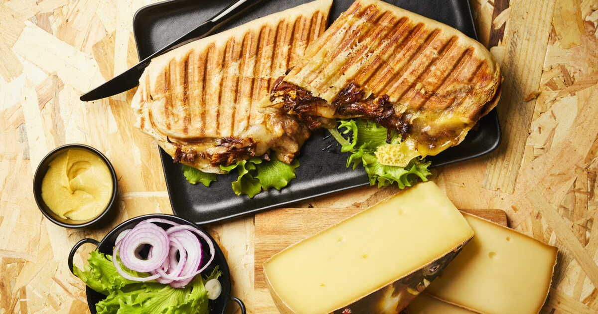 Des recettes inédites au fromage à raclette à essayer avant le printemps