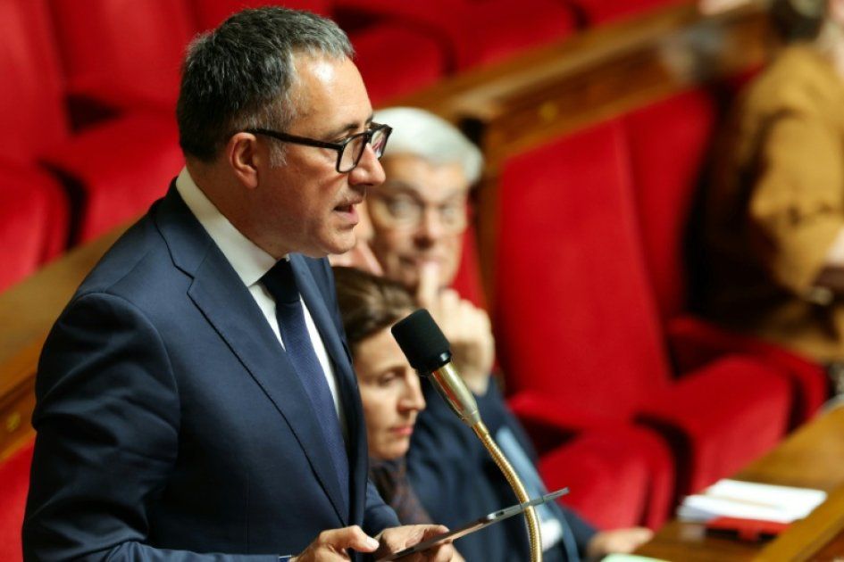 L'Assemblée intensifie les sanctions contre le protoxyde d'azote face à un débat footballistique