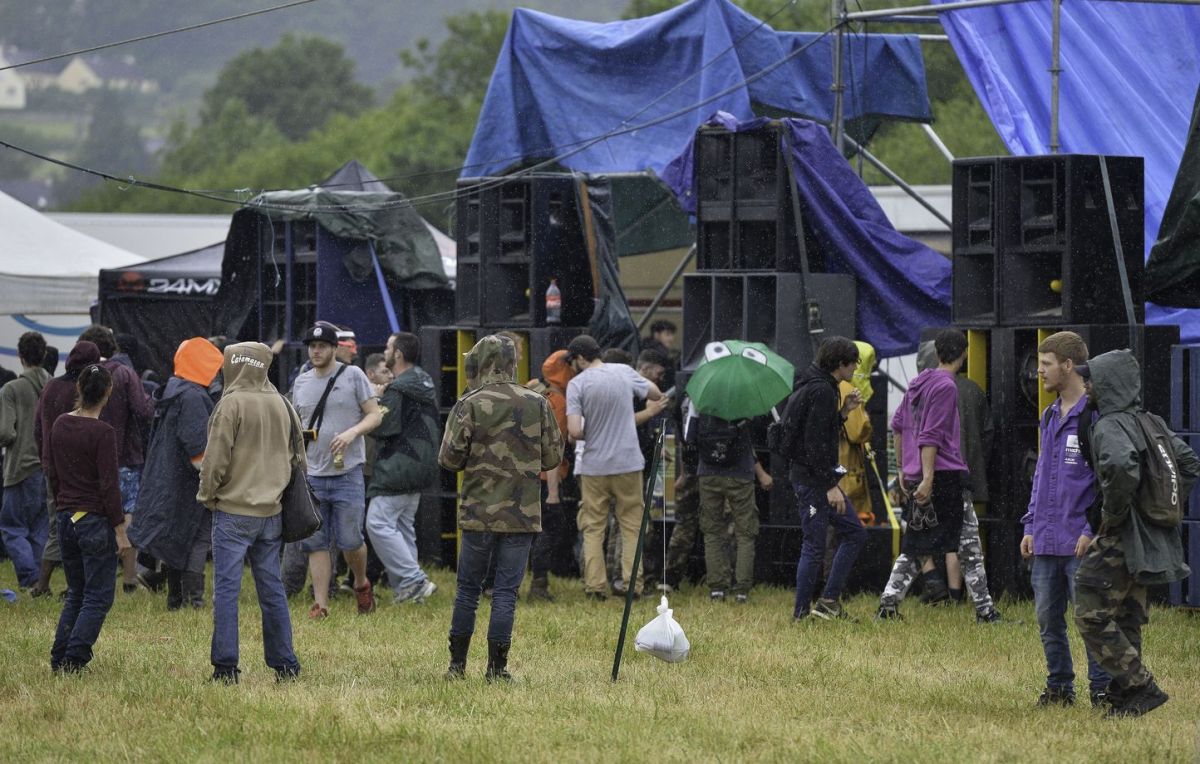 Rave party dans le Morbihan : une fête controversée en plein été caniculaire